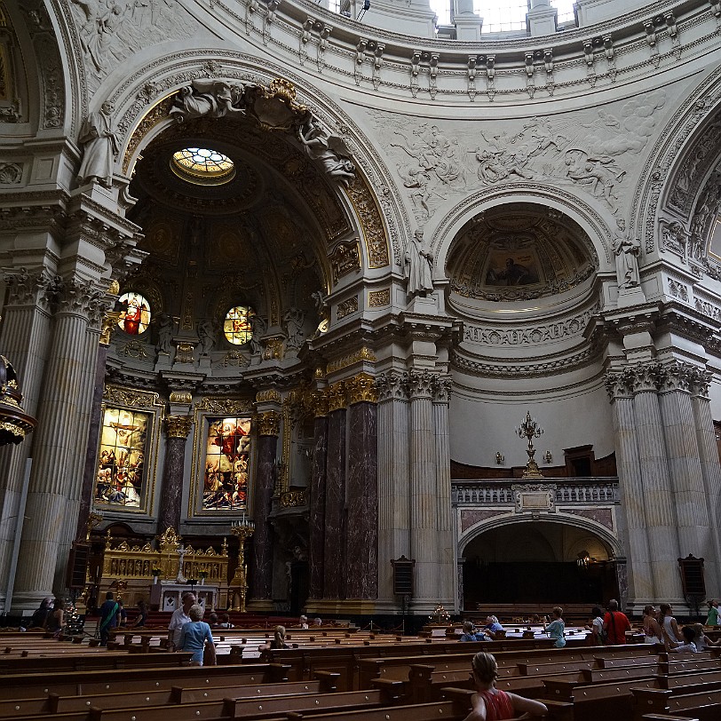 DSC00766 Berlin, Dom, Berliner Dom Der 1894 bis 1905 nach Plänen von Julius Raschdorff in Anlehnung an die italienische Hochrenaissance und den Barock errichtete Dom...