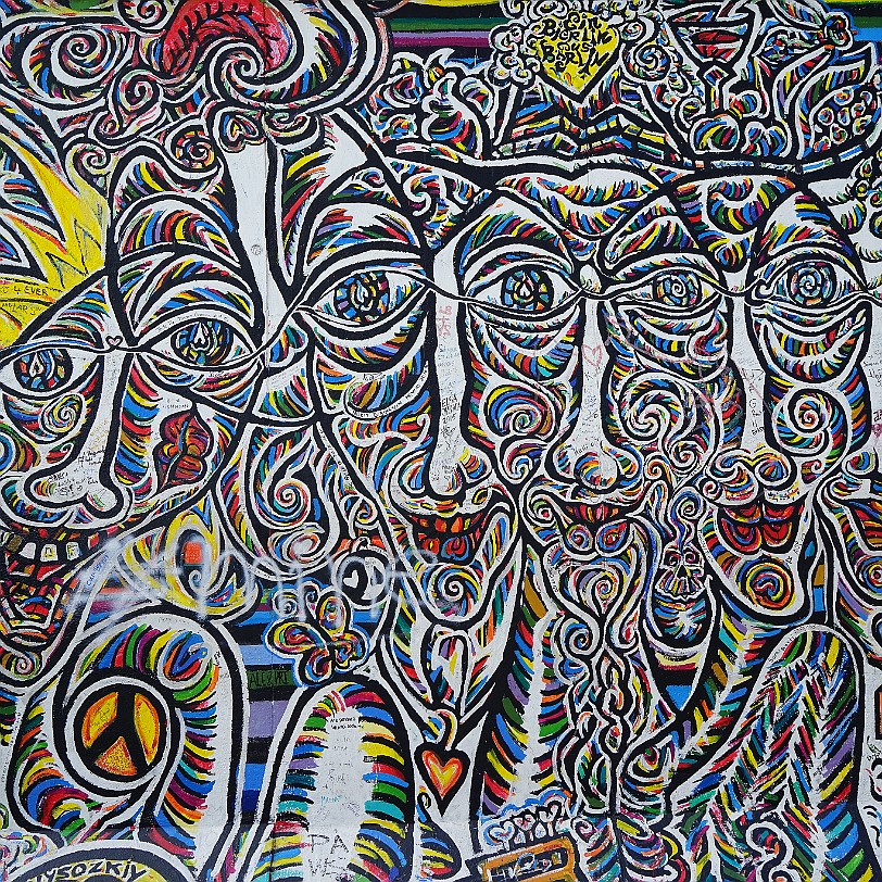 DSC00816 Berlin, Eastside Gallery Das Denkmal East Side Gallery in Berlin-Friedrichshain ist eine dauerhafte Open-Air-Galerie auf dem längsten noch erhaltenen Teilstück...