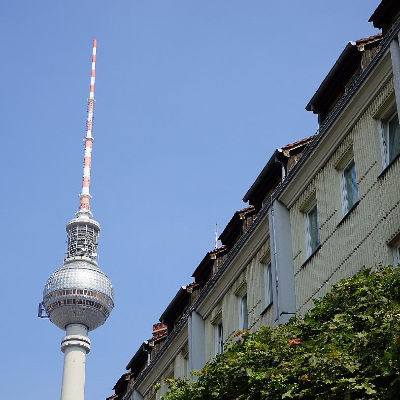 DSC00732 Das Nikolaiviertel liegt im Berliner Ortsteil Mitte, am östlichen Ufer der Spree zwischen dem Fluss (Spreeufer-Straße), dem südwestlichen Abschnitt der...