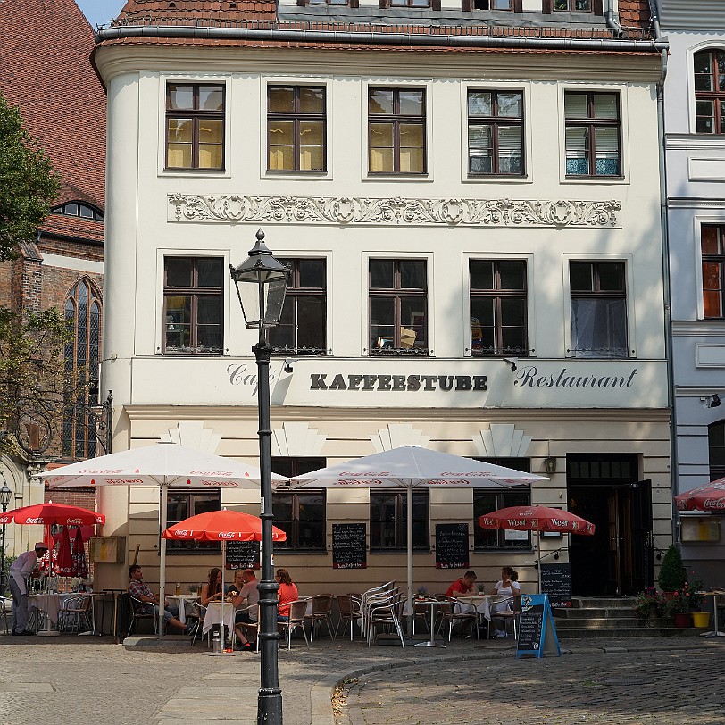 DSC00737 Das Nikolaiviertel liegt im Berliner Ortsteil Mitte, am östlichen Ufer der Spree zwischen dem Fluss (Spreeufer-Straße), dem südwestlichen Abschnitt der...