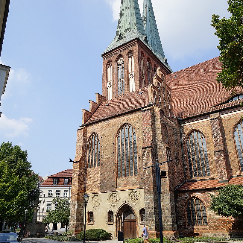 DSC00738 Das Nikolaiviertel liegt im Berliner Ortsteil Mitte, am östlichen Ufer der Spree zwischen dem Fluss (Spreeufer-Straße), dem südwestlichen Abschnitt der...