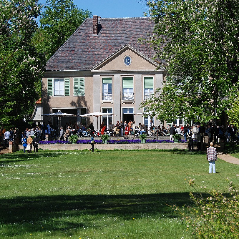 DSC_1561 Berlin Mit der Gartengestaltung beauftragt Liebermann Albert Brodersen, zieht aber als künstlerischen Berater Alfred Lichtwark hinzu. Der Direktor der Hamburger...