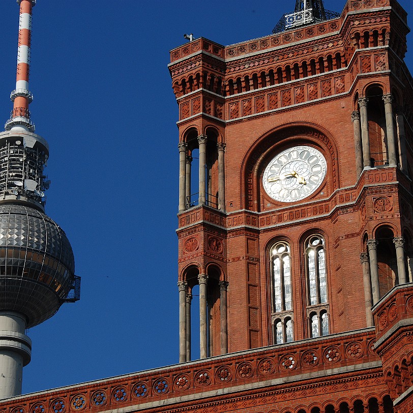 DSC_1408 Berlin Das Berliner Rathaus, auch Rotes Rathaus genannt, ist an der Rathausstraße gelegen und Sitz der Stadtregierung und des Regierenden Bürgermeisters von...