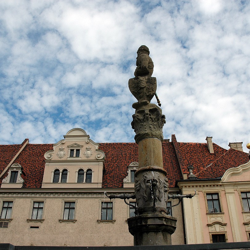 DSC_5633 Schloss Emmeram umfasst mehrere Gebäudekomplexe aus verschiedenen Bauzeiten und liegt zwischen der Emmeramskirche und der Stadtmauer. Der Kreuzgang des...