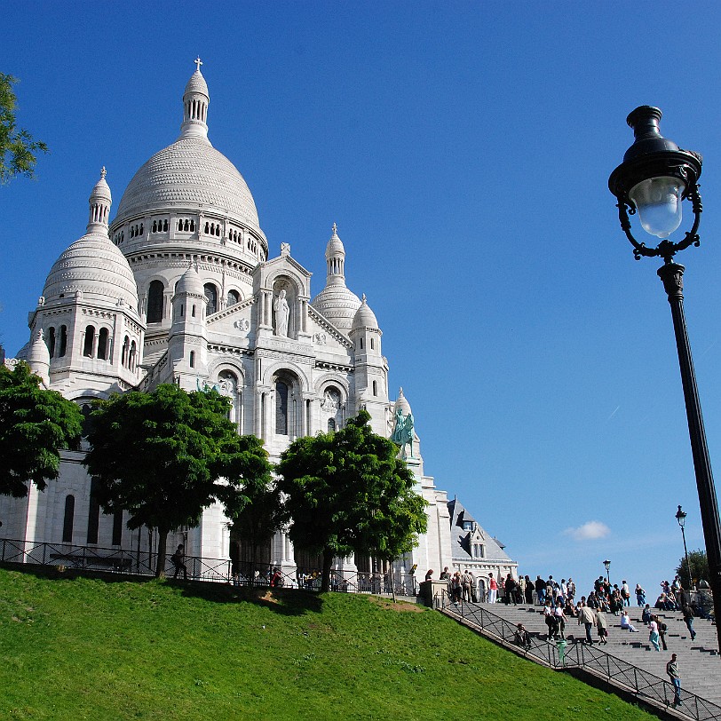 DSC_4233 Frankreich, Paris, Montmartre, Sacre Coer Die 40 Millionen Francs, die der Bau letztendlich verschlang, wurden teilweise durch Spenden aufgebracht (die Namen...