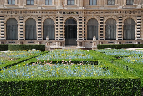 Louvre