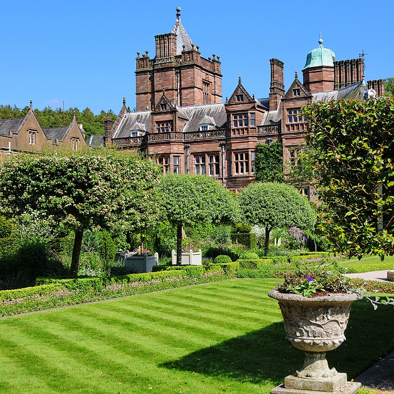 DSC_8959 Grange-over-Sands, Holker Hall, Cumbria