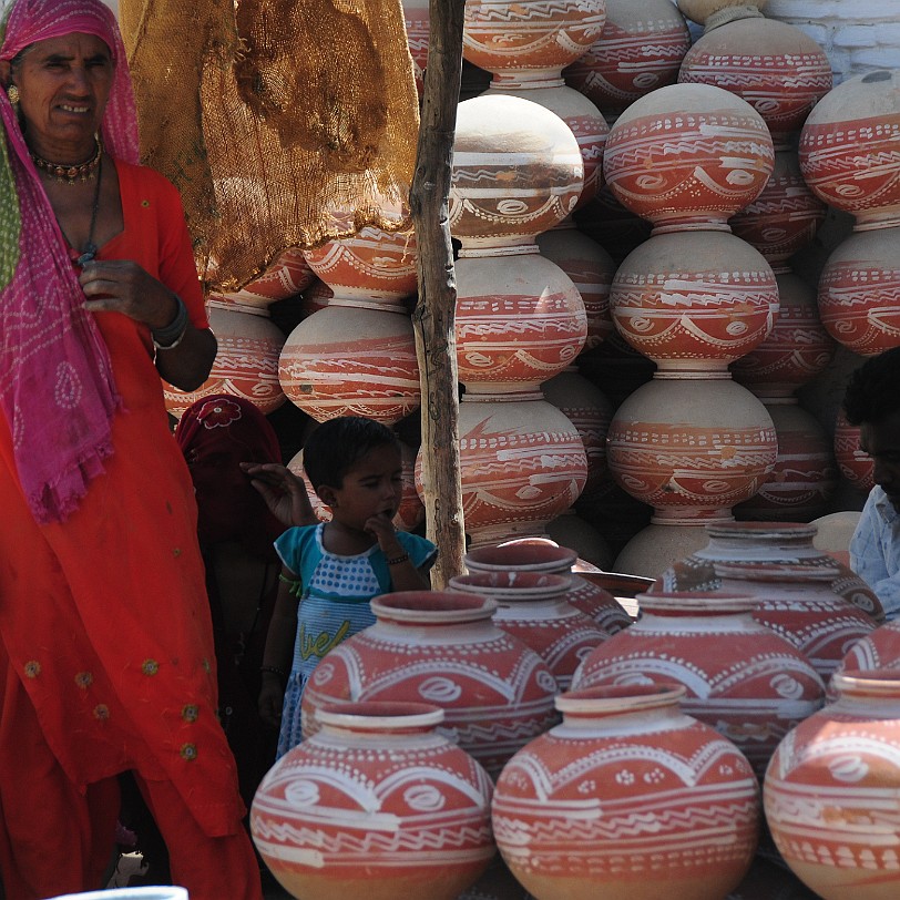 DSC_2860 Von Jodhpur nach Udaipur. Ein kurzer Zwischenstop in Sadri. Hier war wohl der heißeste Tag der gesamten Reise.