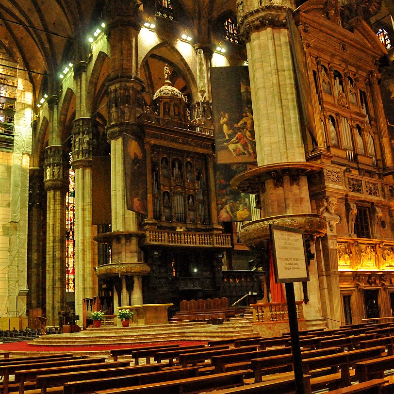 2013-07 Mailand [0145] Der Mailänder Dom, Duomo di Santa Maria Nascente (im lombardischen Dialekt Dom de Milan), ist eines der berühmtesten Bauwerke Italiens und Europas und die...