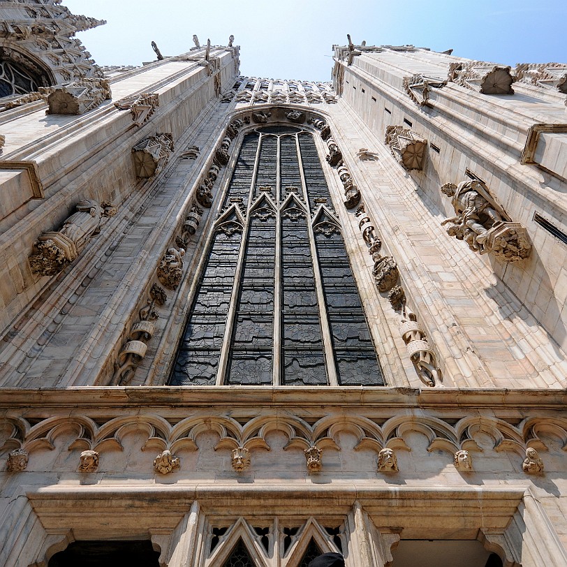 2013-07 Mailand [0168] Der Mailänder Dom, Duomo di Santa Maria Nascente (im lombardischen Dialekt Dom de Milan), ist eines der berühmtesten Bauwerke Italiens und Europas und die...