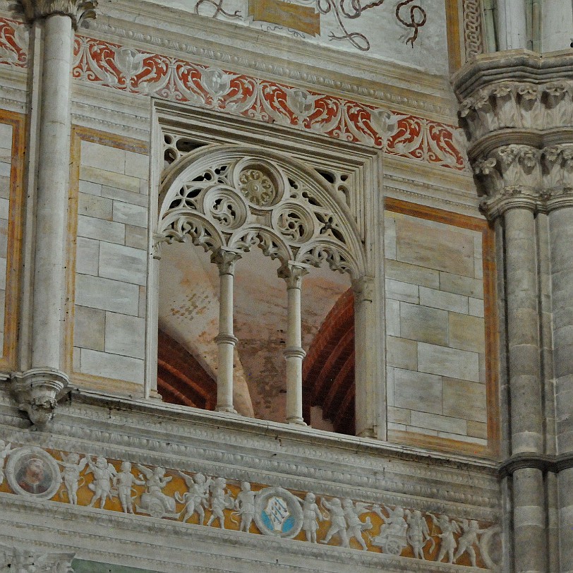 2013-07 Mailand [0390] Die Certosa di Pavia ist eine 9 km nördlich von Pavia gelegene, ursprünglich für den Kartäuserorden erbaute Klosteranlage. Sie gehört zu den bedeutendsten...