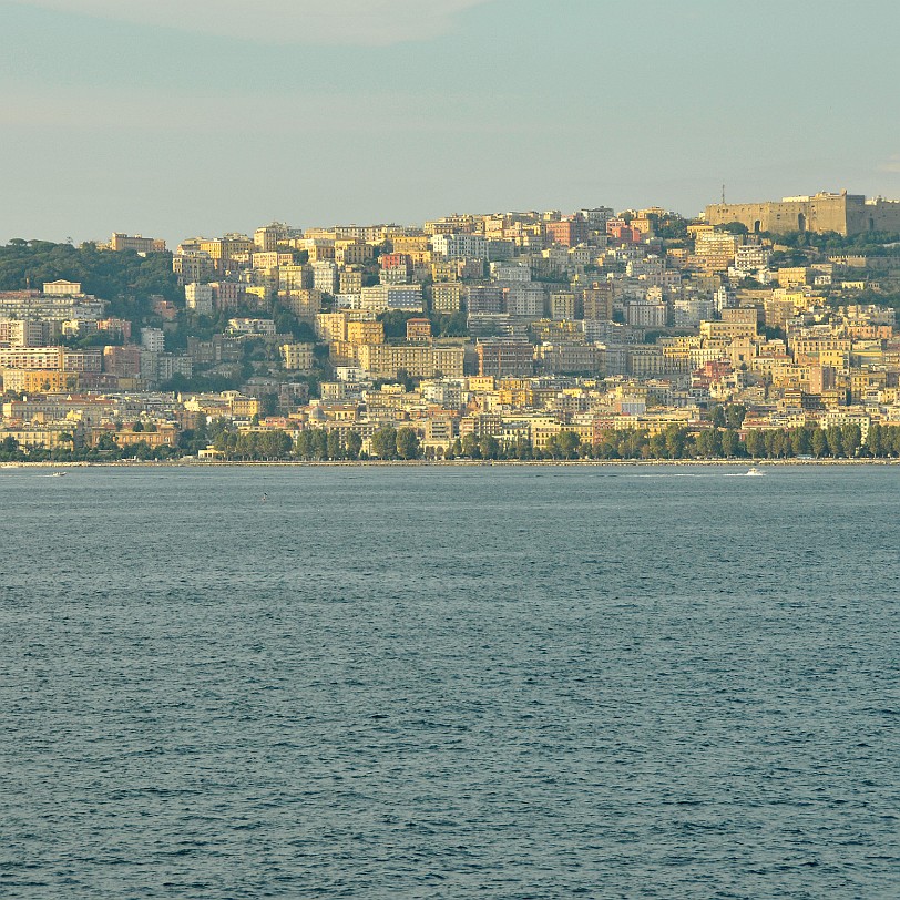 2014-10 Ischia [073] Ãberfahrt Neapel - Ischia