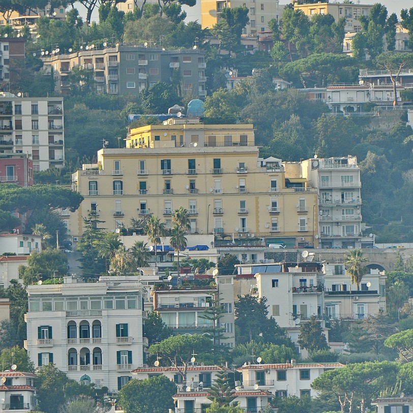 2014-10 Ischia [081] Ãberfahrt Neapel - Ischia