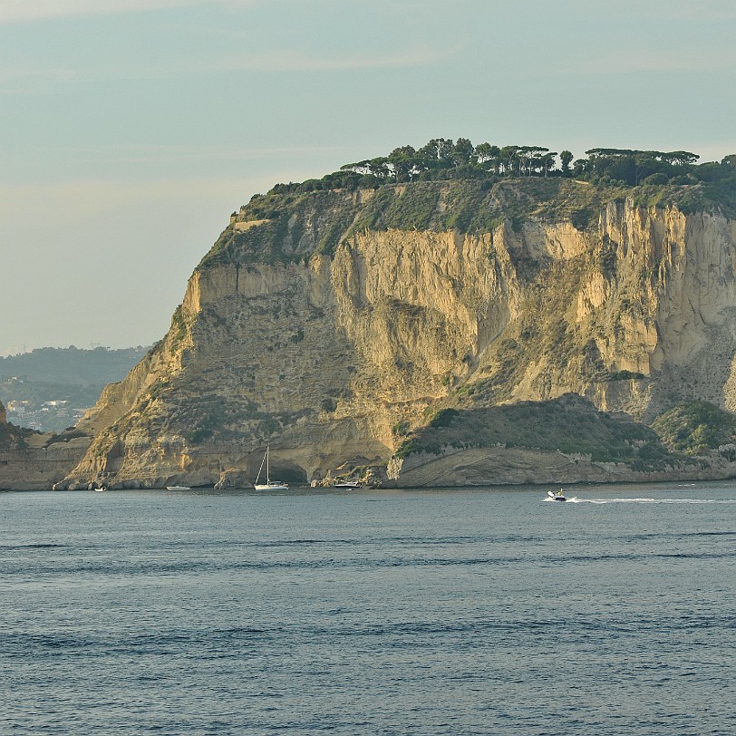 2014-10 Ischia [088] Ãberfahrt Neapel - Ischia