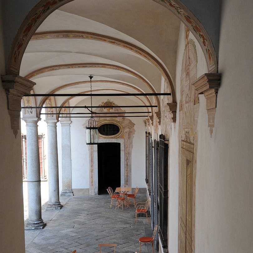 DSC_3784 Italien, Lombardei, Casalzuigo, Villa Porta Bozzolo 1752 wurden auch die Bauarbeiten an dem Privatoratorium beendet, das bis heute die Pfarrkirche der Gemeinde...