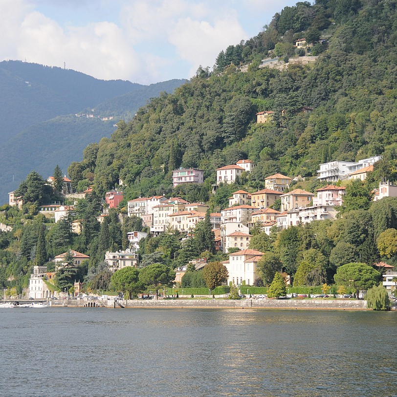 DSC_3361 Italien, Lombardei, Como Der Comer See (Comosee, ital. Lago di Como, Lario) ist ein fischreicher See in Oberitalien. Der Comer See, von den Einheimischen auch...