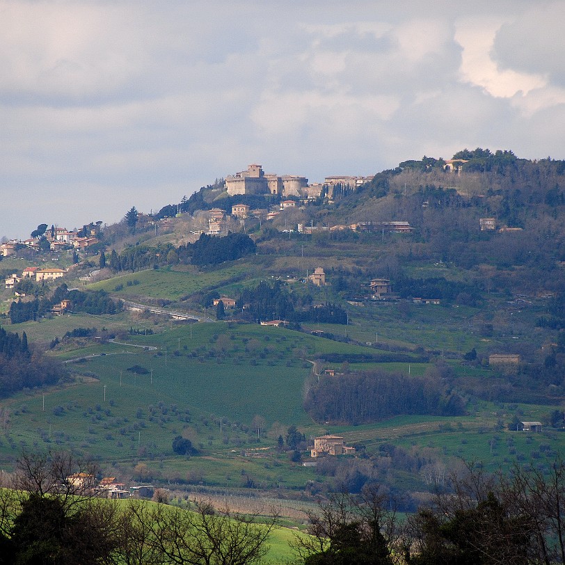 DSC_0908 Volterra, lateinisch Volaterrae, ist eine Stadt der italienischen Provinz Pisa und liegt in der Toskana, etwa 50 Kilometer südlich von Pisa und 50 Kilometer vom...