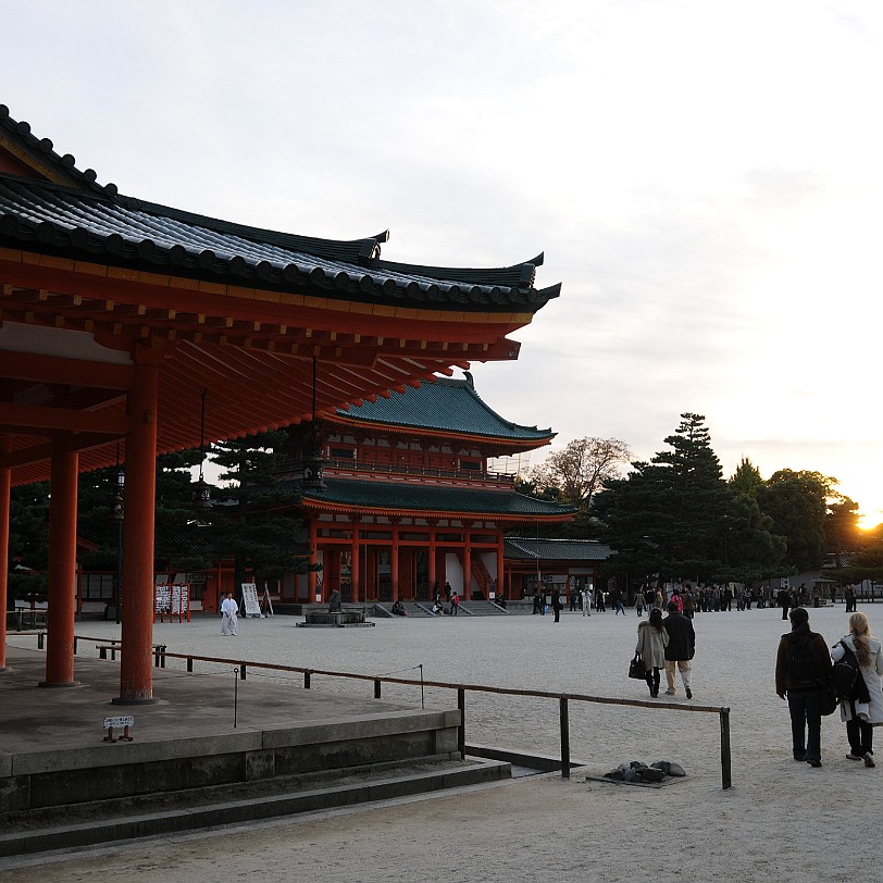 DSC_4913 Der Heian-jingu ist ein Shinto-Schrein im Stadtbezirk Sakyo der Stadt Kyoto.