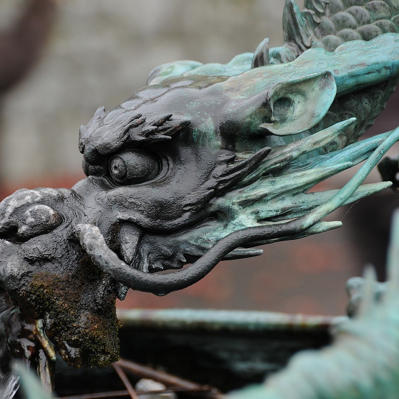 DSC_6242 Nikko (dt. Sonnenschein-Stadt) ist eine Stadt in Japan, die etwa 140 Kilometer nördlich von Tokio in den Bergen der Präfektur Tochigi liegt.Der Rinno-ji ist ein...