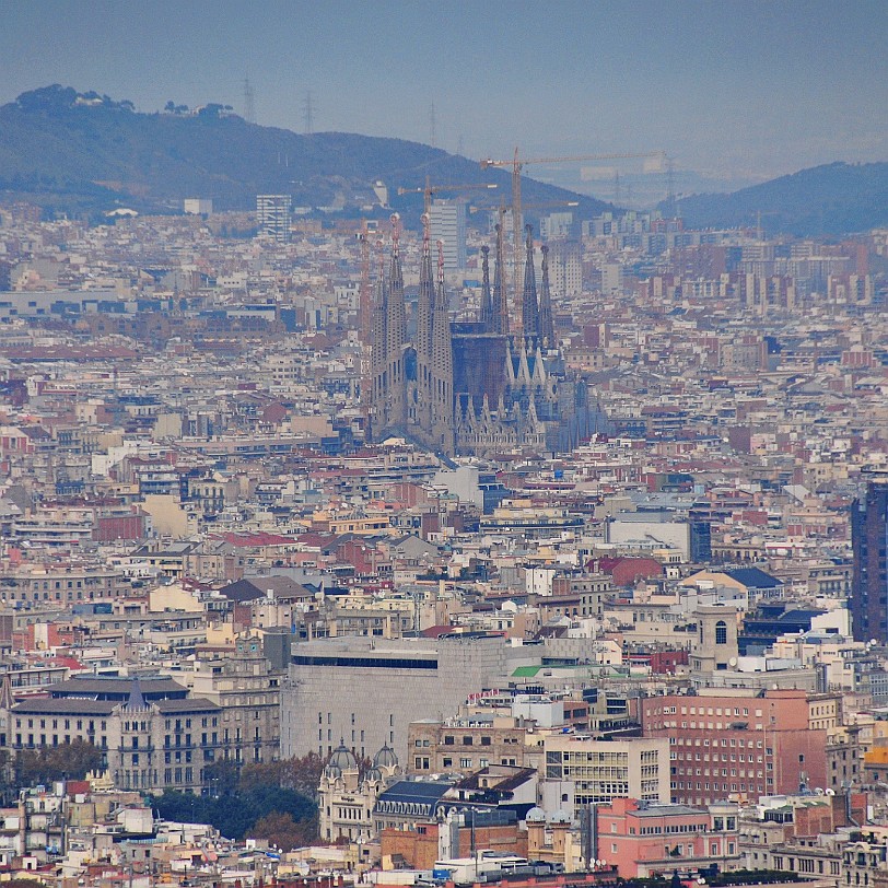DSC_6436 Auf dem Montjuïc befindet sich auch das Museum des wohl berühmtesten katalanischen Künstlers Joan Miró (Fundació Joan Miró) und ein Kastell aus dem Jahre 1751,...