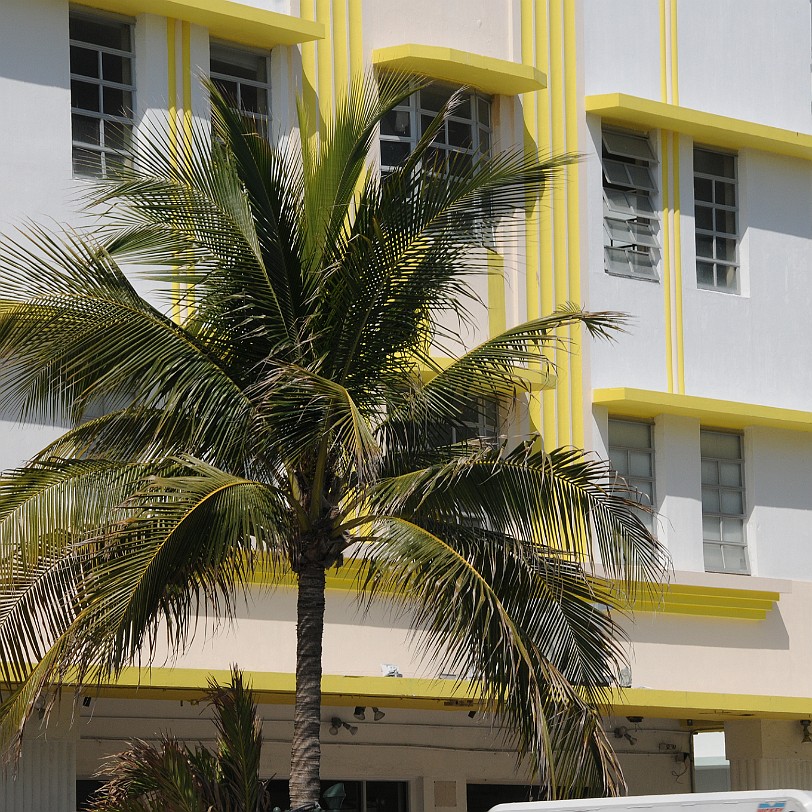 DSC_7317 Miami, Miami Beach, Florida, USA In Miami Beach befinden sich Hunderte von Hotels, Ferienhäusern, Restaurants und Nachtclubs. Gut verdienende Personen, wie...