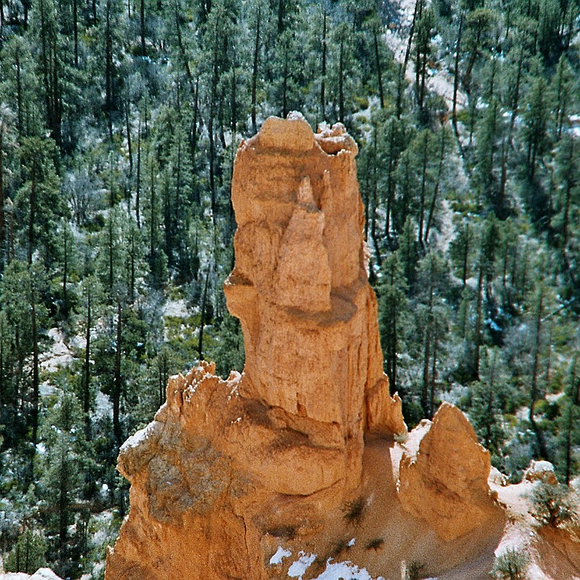 839 USA, Utah, Bryce Canyon Die Berichte Powells und weitere Zeitungsberichte förderten das Interesse an dem Gebiet, doch aufgrund fehlender Infrastruktur hielt...