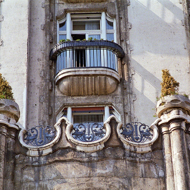 Budapest 2000 [0032]