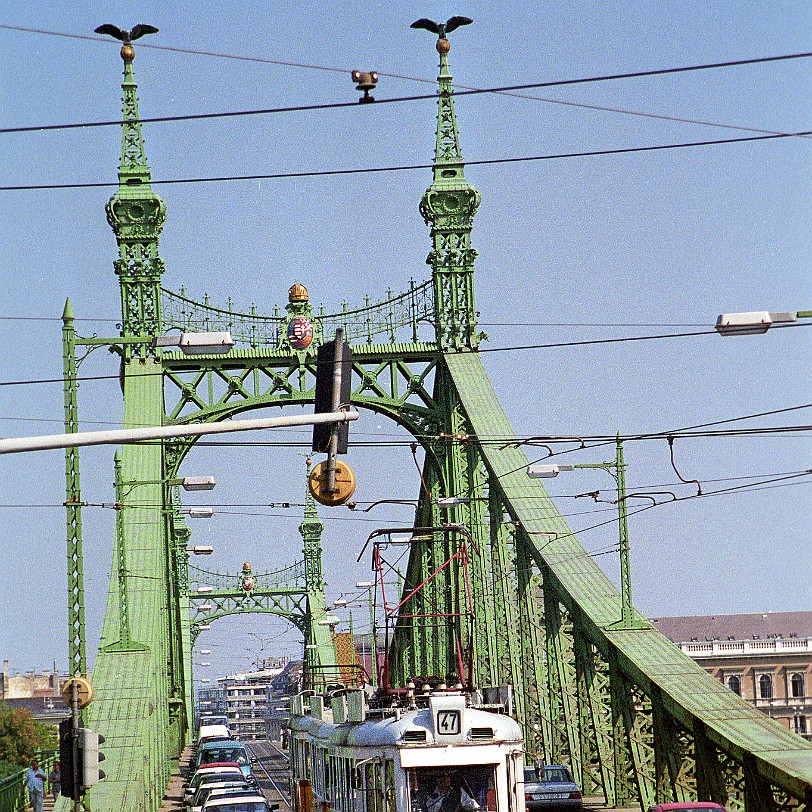 Budapest 2000 [0043]