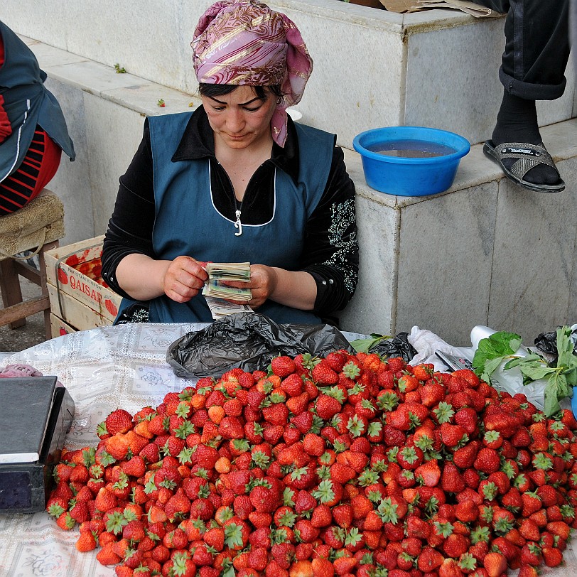 2012-05 Usbekistan [291] Usbekistan, Samarkand, Basar