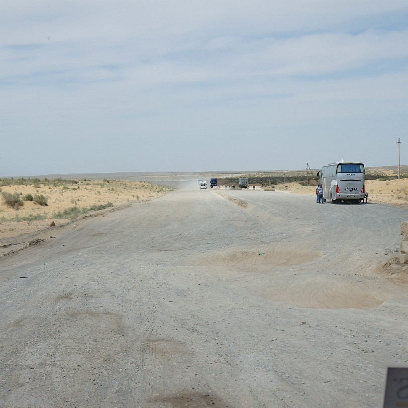2012-05 Usbekistan [664] Usbekistan, von Buchara nach Chiva durch die Wüste Kizil-Kum