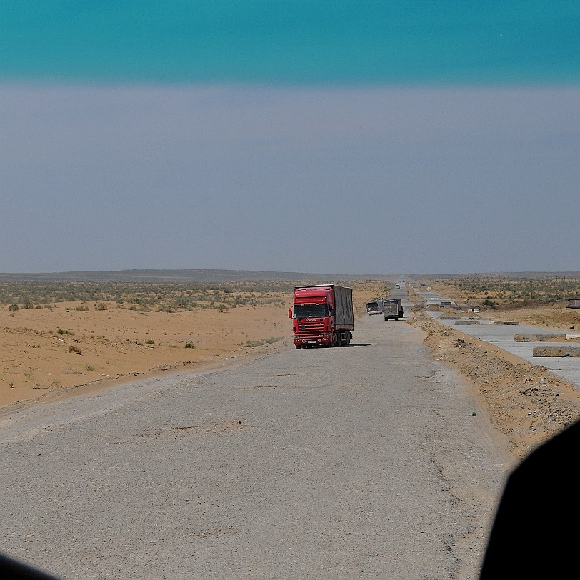 2012-05 Usbekistan [733] Usbekistan, von Buchara nach Chiva durch die Wüste Kizil-Kum