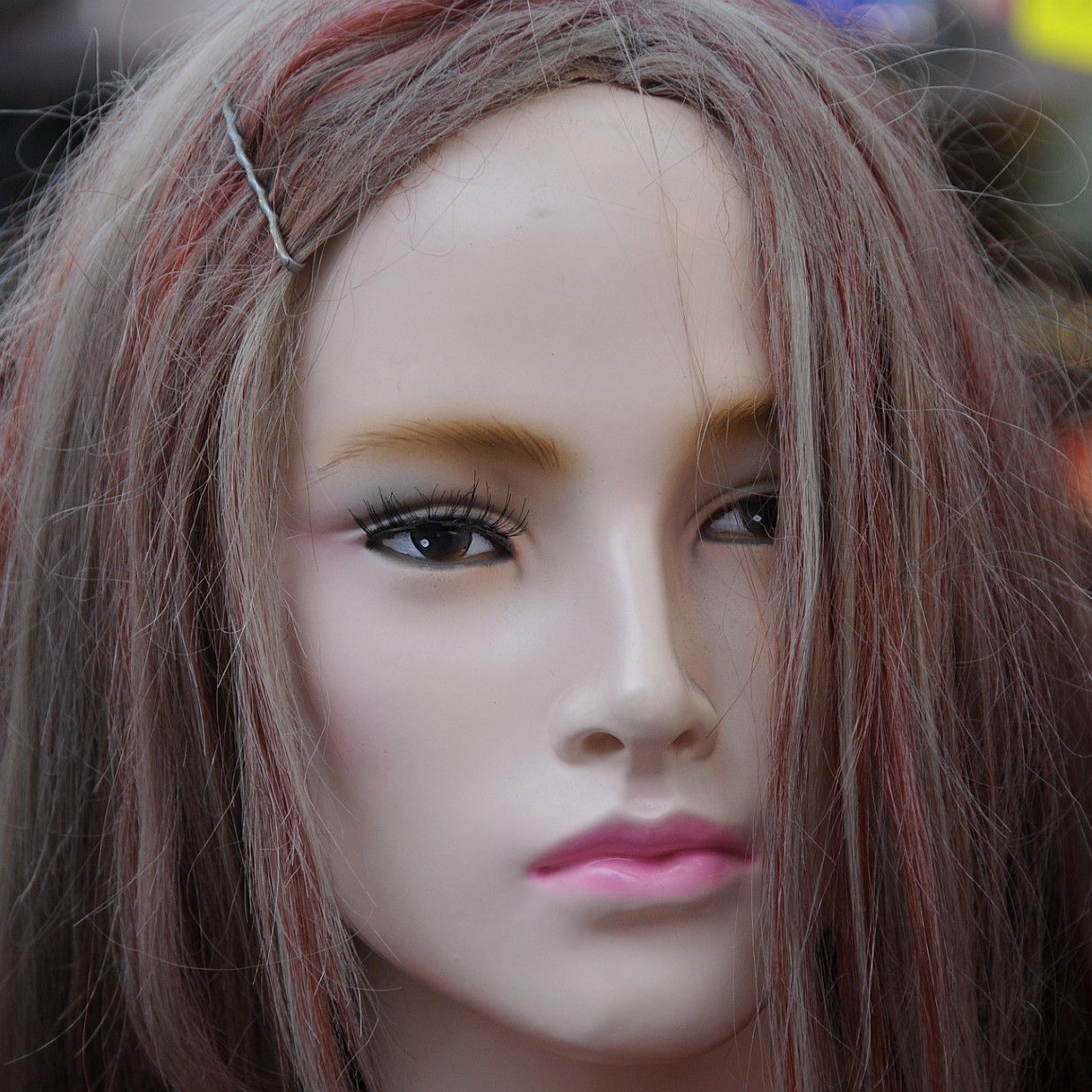 DSC_6433 Asakusa (ausgesprochen Asak'sa, dt. flaches Gras) ist ein Stadtteil im Tokioter Stadtbezirk Taito. Asakusa liegt am östlichen Ende der Tokyo Metro Ginza-Linie,...